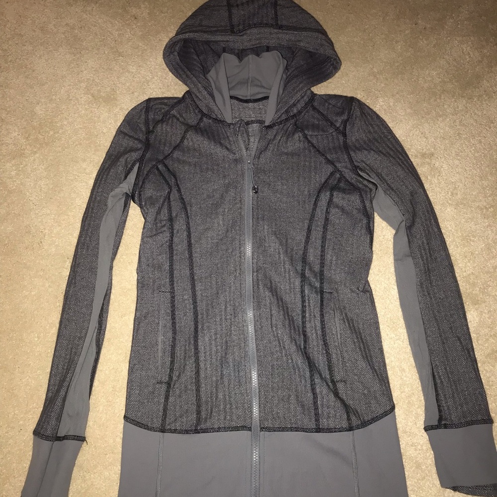Lululemon herringbone jacket size 6